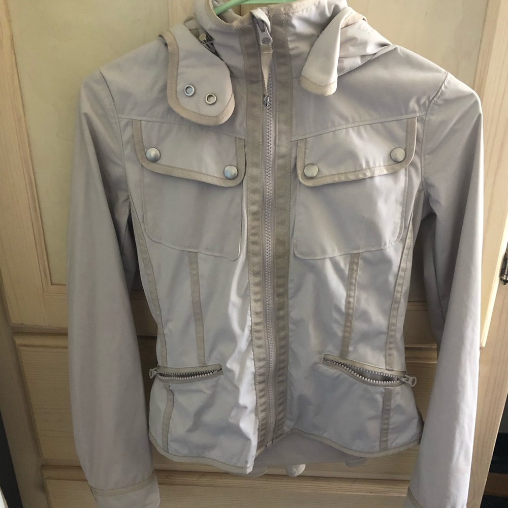 LULULEMON Rain Jacket Off White Womens